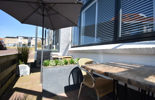 Cozy Apartment in Bergen aan Zee near Beach - Photo 8