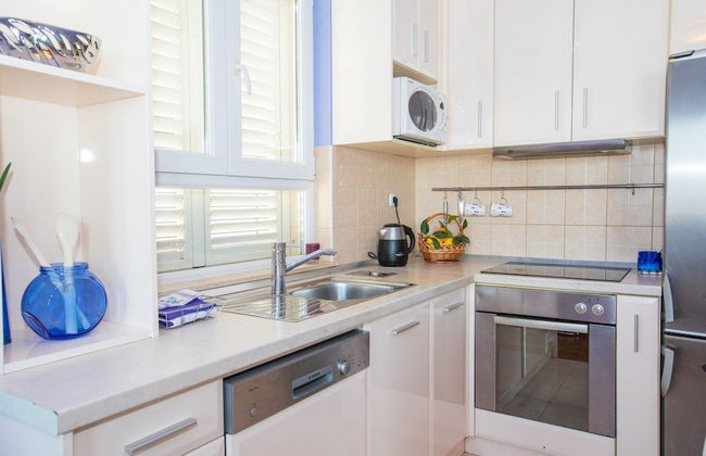 Apartment 3 Beaches With Free Parking - Photo 10