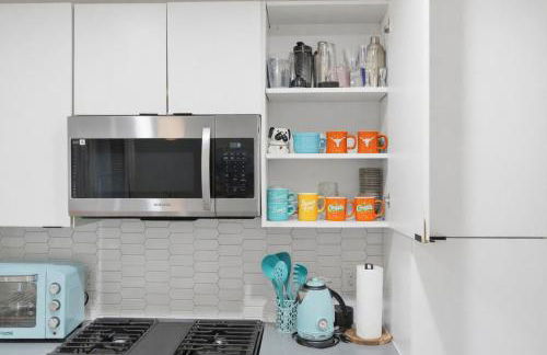 New Tiffany Blue Home on UT Campus, Moody with Dedicated Parking - Foto 14