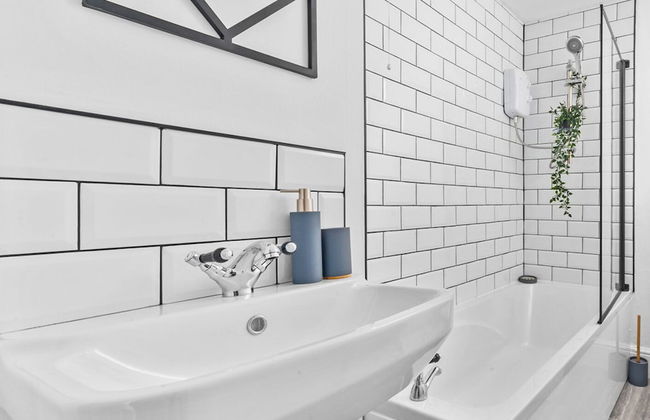 One Bedroom Apartment by Klass Living Serviced Accommodation Coatbridge - Garturk Apartment With Wifi and Parking - Photo 13