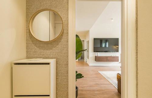 The Stadium Luxe Apartment - Photo 34