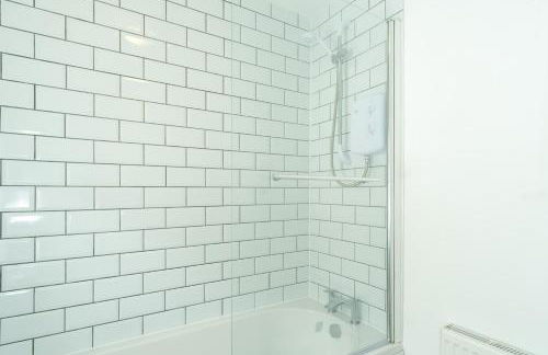 Heath House - Photo 24