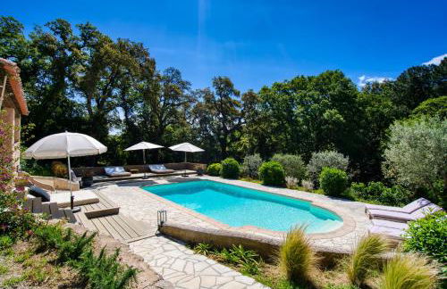 Villa Silia in the Gulf of Saint-Tropez in a natural setting - Foto 2
