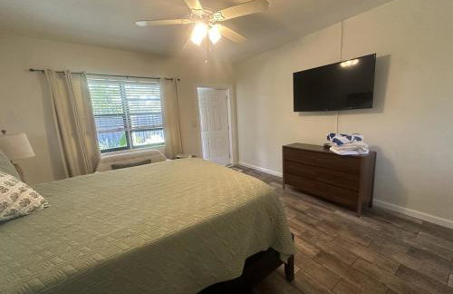 Studio in Pompano Beach two blocks from the Ocean - Photo 8
