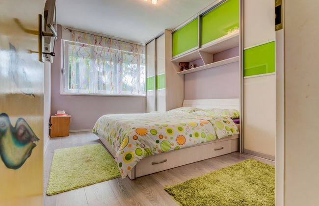 Cool Cozy Apartment - Photo 5