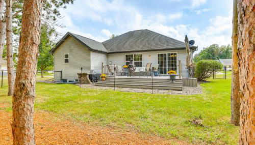 Beloit Home with Deck 3 Mi to Health System Campus - Foto 3