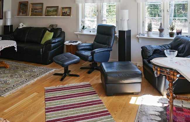 5 Person Holiday Home in Kristinehamn - Photo 11