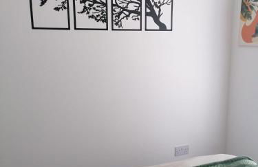 Entire Spacious 3-Bed Family Home, City Centre, Free Parking, Garden - Foto 22