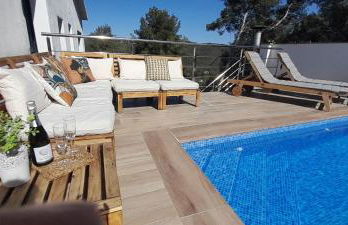 Villa Avril piscina privada y amplias terrazas - Photo 48