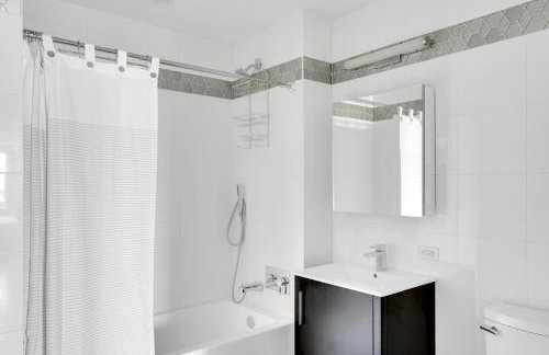 Downtown BK 1BR w WD Deck nr TJ NYC-879 - Photo 11