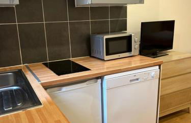 Paris Eiffel Tower et Disney apartments, parkings gratuits et sécurisés, 10 minutes métro to Paris - Foto 36