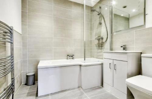 Home by The Meadows, close to City Centre - Foto 5