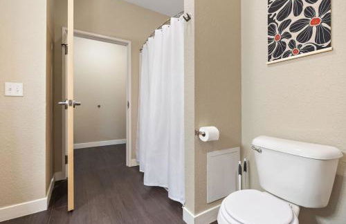 Eden Studio Free Parking, Central, Gym Fast WIFI - Foto 24