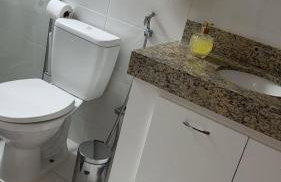 Aptos Luxo completo 2 e 3 quartos em Guriri 300 mts da praia Wi-fi grátis - Photo 8