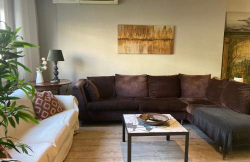 Diagonal Avenue Apartment - Photo 6