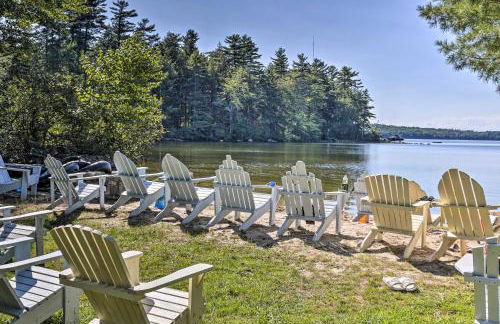 The Den Raymond Home with 200 Feet of Sandy Beach! - Foto 1