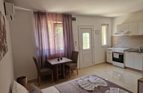 Sobe i apartmani Tena - Foto 25