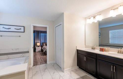 Stunning 6BR Lakeview at Storey Lake next to Disney - 2929 - Foto 59