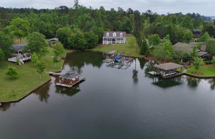 Lakefront Retreat w Dock Boat Rental and Views - Foto 48