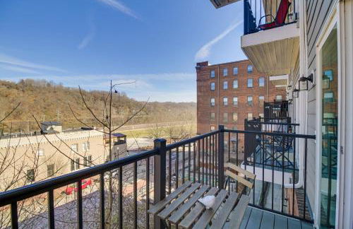 Walkable Lynchburg Condo with Private Balcony - Foto 3