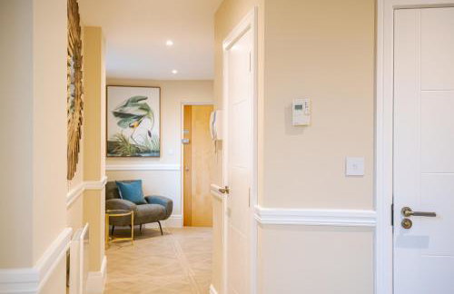 Beautiful 2Bd 2Bth Chiswick Apartment with AC and Private Balcony - Foto 25