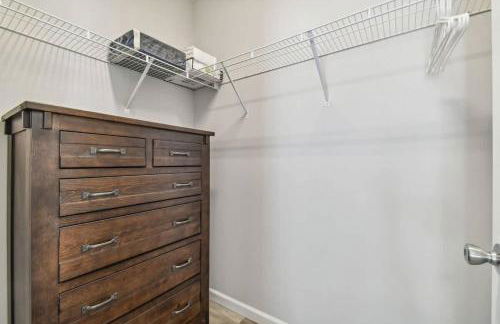 2 Bed Cozy Home, Dade City, Pickle Ball and Pool - Photo 18