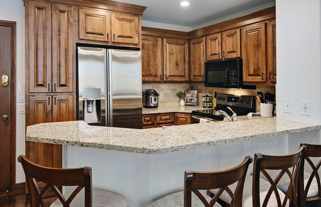 Arrowhead Village Condo - 206 Seasons Lodge - Photo 5