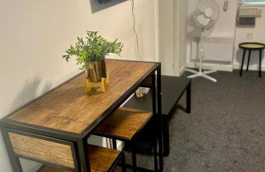 Bradford Service accommodation - Photo 6