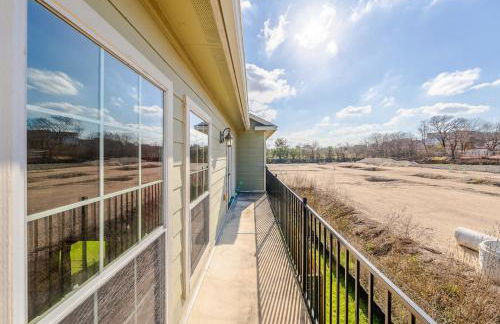 Upstay Stylish 4BR Getaway in Vibrant East Austin - Foto 27