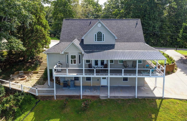 Sunset View 3 BDR Close to Downtown! - Photo 74