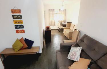 APTO - 1,3 km da AFONSO PENA - 3 quartos com ar condicionado - Foto 1