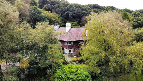 Secluded Seven Room House - Foto 1