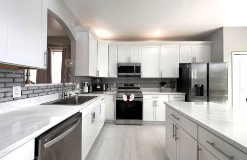 Luxury Villa Near Disney 6 Bd Home with Private Pool and Resort home - Foto 7