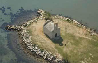 Apartment Ema - Photo 25