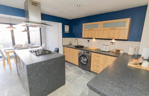 4 Bed House sleeps 6 -Family - Contractors - Foto 28