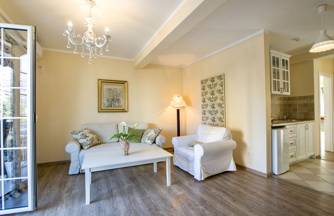 Marinero Apartments - Photo 11