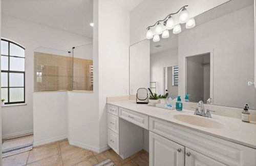 Cozy 3BR Gulf Coast house with heated pool - Foto 12