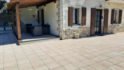 CAMPO BASE CADORE con parcheggio auto e garage moto - Foto 5