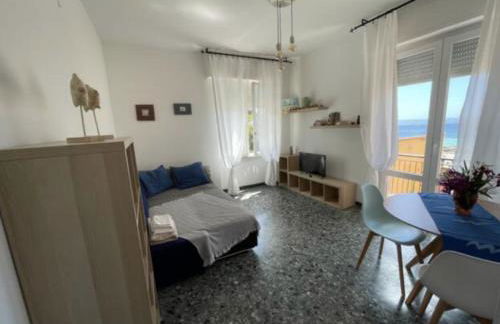 2-bedroom sunny sea view with balcony, La Casa Di Christine - Foto 26
