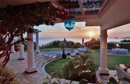 Amazing Ibiza Villa Can Icarus 6 Bedrooms Perched On A Cliff Overlooking The Beach Of Cala Moli San Jose - Foto 30