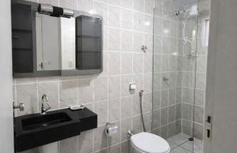 Casa p 11 pessoas com garagem para 3 carros prox Parque do Sabia, Arena Sabiazinho, Ufu, Madrecor - Foto 29