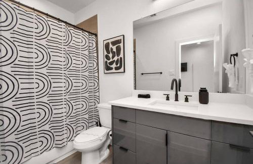 Chateau de Amour- Exquisite Townhouse - Medical Center, Downtown HTX - Foto 32