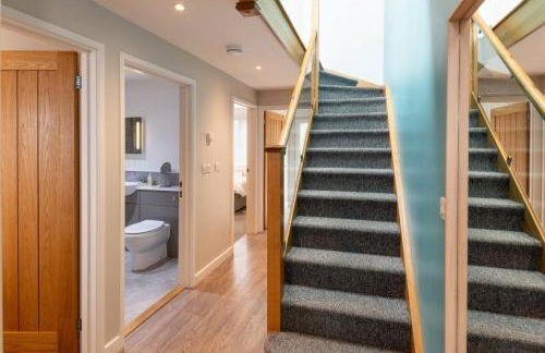 Seaside 3BD Retreat with Balcony & Stunning Views - Foto 14