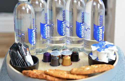 Modern and Spacious Home From Home 1 mile from M1 - with Netflix, Prime Video, PS5, free parking, superfast WiFi, BBQ - Sleeps 11 - By Brightleap Apartments - Foto 19