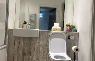 Spacious Central Manchester Apartment - Next To AO Arena & Picadilly Station - Local Attractions - Free Parking - Foto 6