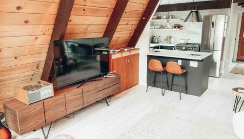 Mid Century Modern Cabin - The Tahoe A-Frame - Foto 4