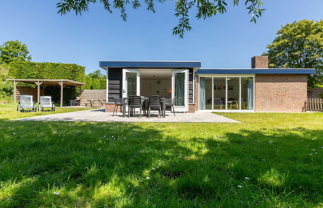 Holiday Home Near Veerse Meer Lake Wolphaartsdijk - Foto 1