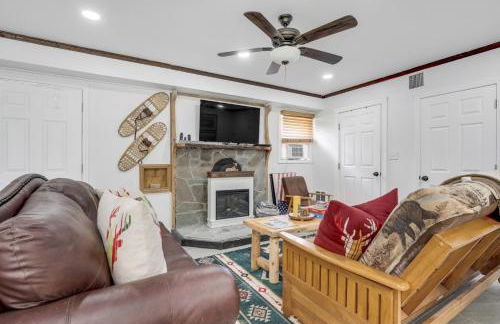 Rustic Lakehouse - Firepit & Funhouse - Foto 2