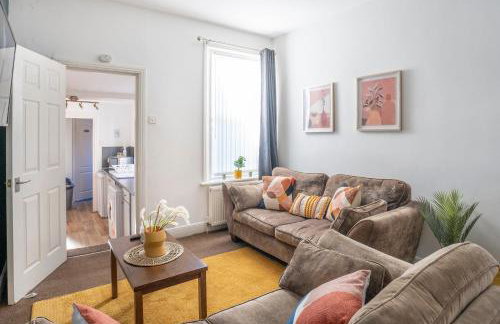 Spacious 3 Bed Flat-Free Parking-by Holiday Homes - Foto 28