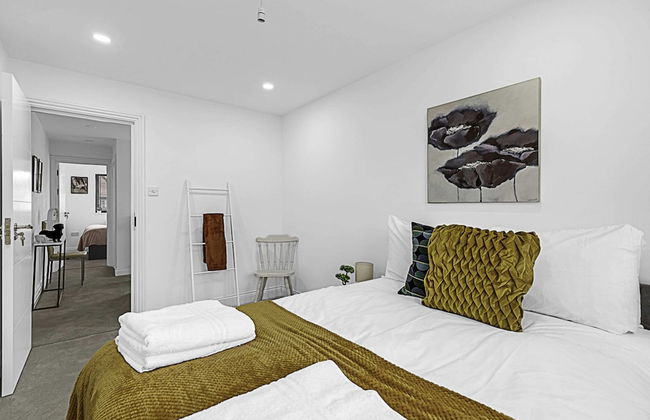 Beautiful 3 Bed Abode in Hanwell - Foto 2